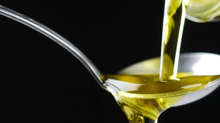 Kατασχέθηκε «Εξαιρετικό παρθένο ελαιόλαδο» μόνο στις ετικέτες, σύλληψη για απόπειρα απάτης