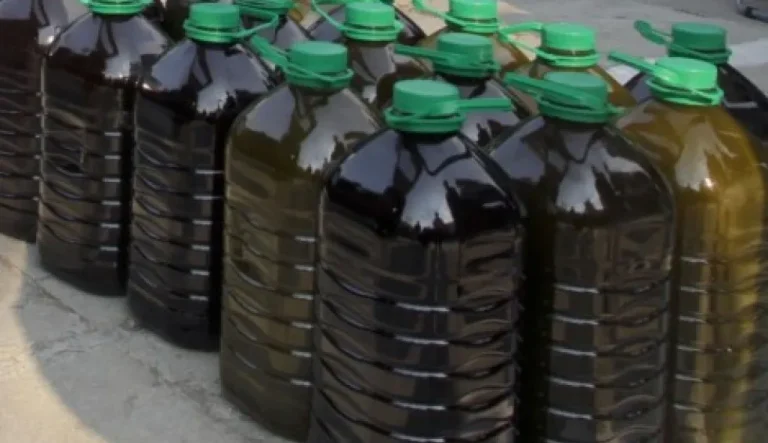 Ημαθία: Συμμορίες Πουλούσαν Ηλιέλαιο ως Παρθένο Ελαιόλαδο