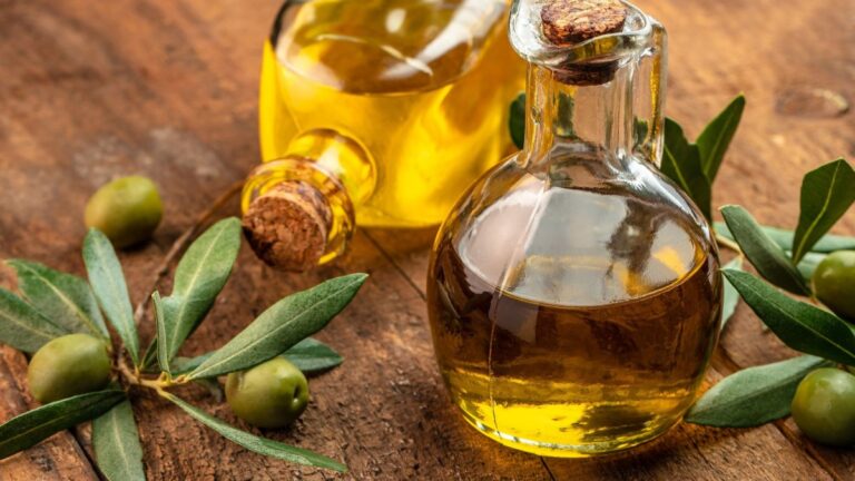 Ελληνικό ελαιόλαδο: Χαμηλές τιμές και αποθέματα στις αποθήκες