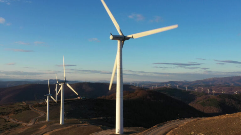 Αιολικά Πάρκα: Πώς Επηρεάζουν τον Καιρό και τη Βροχόπτωση; Μια Επιστημονική Ανάλυση