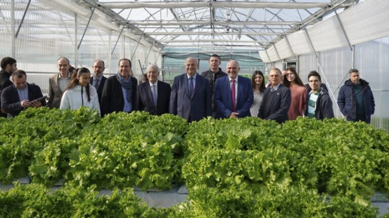 «Έξυπνο» και ψηφιακό θερμοκήπιο στην Αμερικάνικη Γεωργική Σχολή