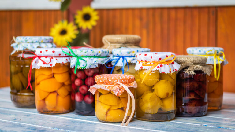 Καμπανάκι Κινδύνου για την Κομπόστα: «Η Χειρότερη Χρονιά της Τετραετίας» – Πώς Πιέζεται η Τιμή Παραγωγού