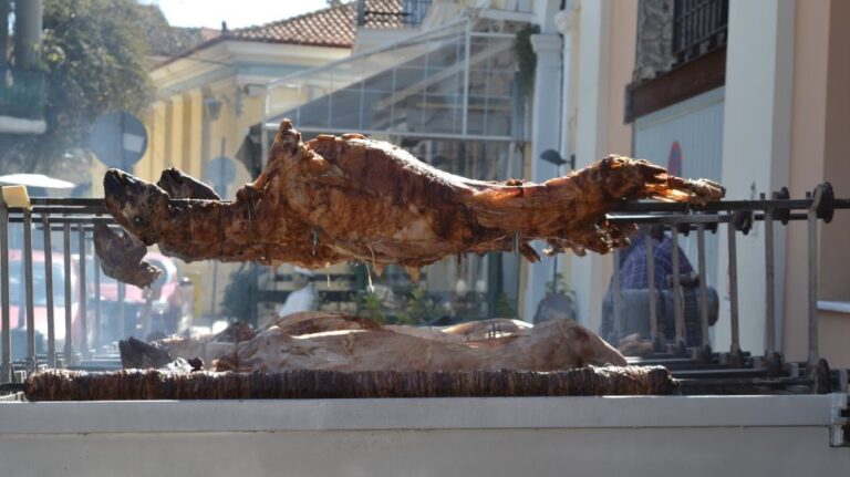 Στον “αέρα” 17.000 αμνοερίφια στον Έβρο, ενόψει του Πάσχα