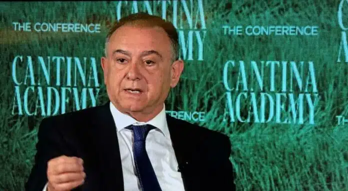 Νέες διακυρήξεις Κέλλα για «αυστηρά μέτρα και αποζημιώσεις» λόγω ευλογιάς – Τι σχολίασε για τον ΟΠΕΚΕΠΕ (βίντεο)