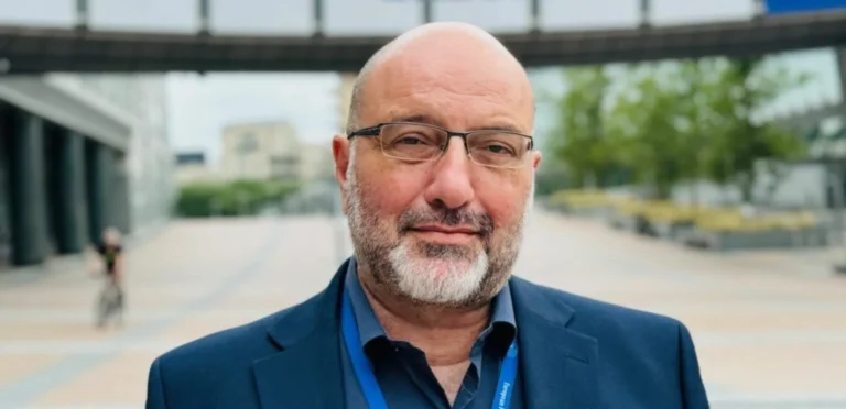 Σάκης Αρναούτογλου: Ηλιοφάνεια τη Δευτέρα, Νέα Επιδείνωση από Τρίτη – Πότε θα Βρέξει σε Αττική και Κρήτη