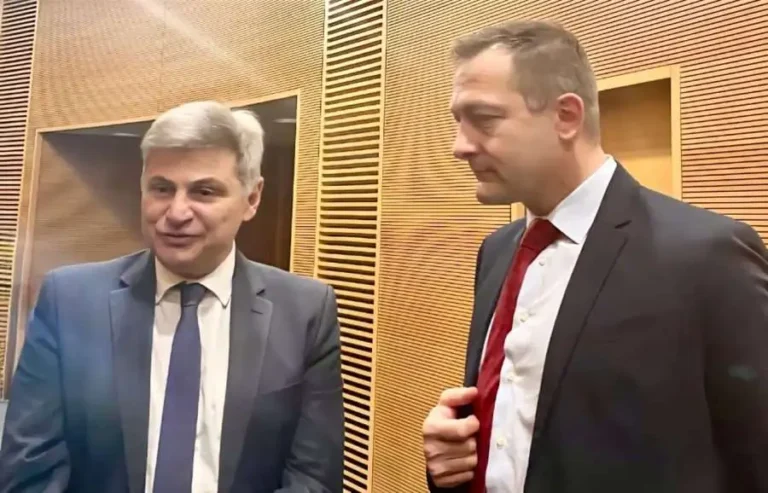 Φαραντούρης σε Χάνσεν: «Αυξήστε τα Κονδύλια για τους Αγρότες» – Η «Σκιά» του ΟΠΕΚΕΠΕ στις Διεκδικήσεις της Χώρας