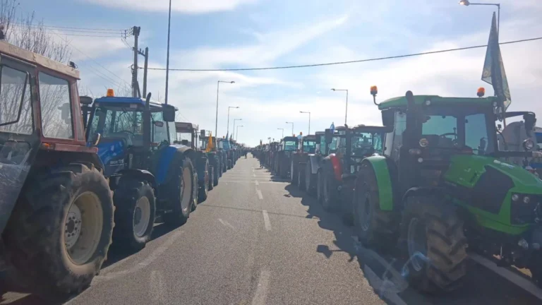 Αγροτικό «Έμφραγμα»: Κλειστές Νίκαια, Μάλγαρα και Ε65 – Τα Τρακτέρ «Πολιορκούν» τα Σύνορα (Δοϊράνη, Εύζωνοι)