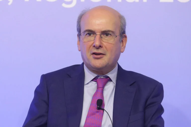 Χατζηδάκης: «Η κυβέρνηση δεν θα παριστάνει τον τροχονόμο» – Τέλος η ανοχή στα μπλόκα, έρχονται νέα μέτρα