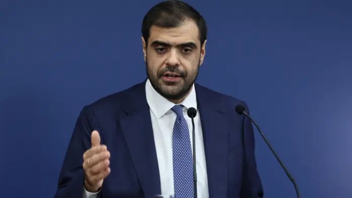 «Το Μπαλάκι στους Αγρότες»: Κάλεσμα Μαρινάκη για Αντιπροσωπεία και Διάλογο σε «Υψηλό Επίπεδο»