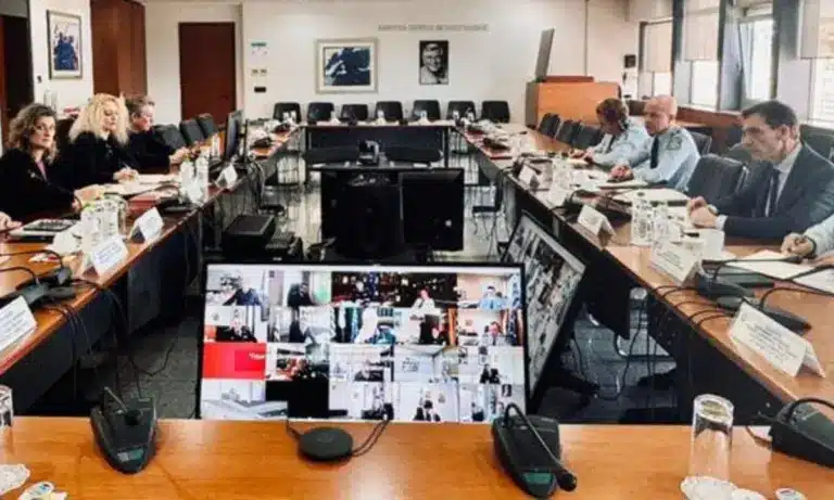 «Σαφάρι» της ΕΛ.ΑΣ. για την Ευλογιά: Μπλόκα σε δρόμους και στάβλους – Τι ψάχνουν οι αρχές