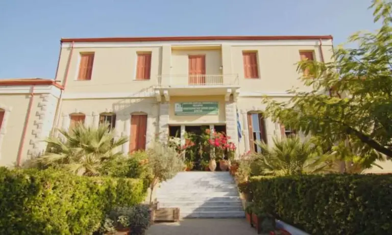 ΠΟΓΕΔΥ: «Πολιτική πανήγυρις» στη Μεσσαρά – Βολές για «βολεμένους» βουλευτές και αδιαφανείς διαδικασίες