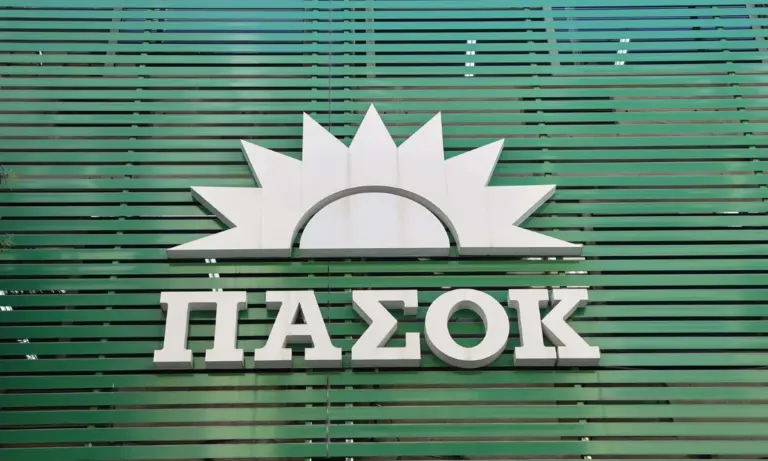 ΠΑΣΟΚ: «Σκάνδαλο» με 2 εκατ. ευρώ για διαφήμιση ενώ η ευλογιά «θερίζει» – Καταγγελία Λιακούλη