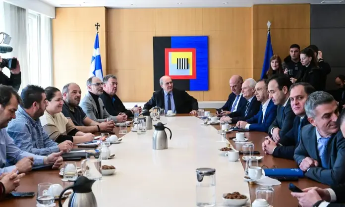 Κατάργηση ΑΤΑΚ για μικρά αγροτεμάχια και ενισχύσεις σε βαμβάκι και σιτάρι