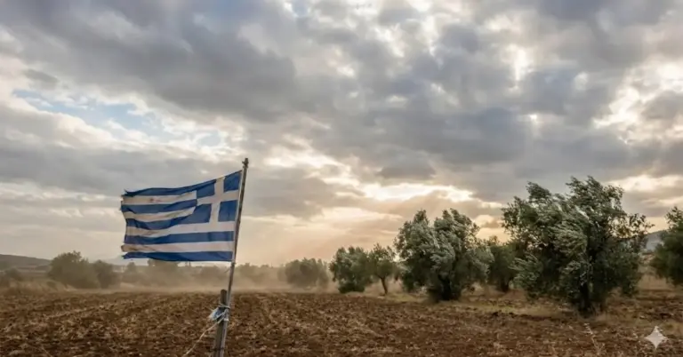 ΑΤΑΚ: «Στο σκοτάδι» οι παραγωγοί με τα αόριστα λάθη – Πώς μηδενίζονται αγροτεμάχια και μένουν απλήρωτοι