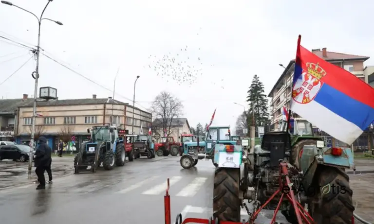 Σερβία: «Φλέγεται» η ύπαιθρος – Κλιμακώνουν τις κινητοποιήσεις οι αγρότες με μπλόκα σε 42 σημεία
