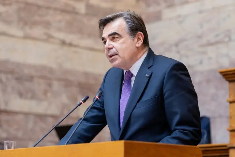 Σχοινάς: 1,065 δισ. τέλη Ιουνίου — Υπομονή στις κινητοποιήσεις αγροτών