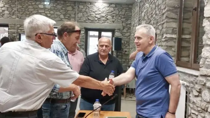 De minimis μήλων Ελασσόνας: 6 πληρώθηκαν, 34 περιμένουν ακόμη