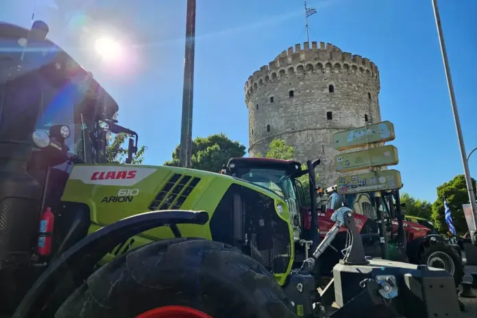 Θεσσαλονίκη: Στον Λευκό Πύργο με τρακτέρ οι αγρότες